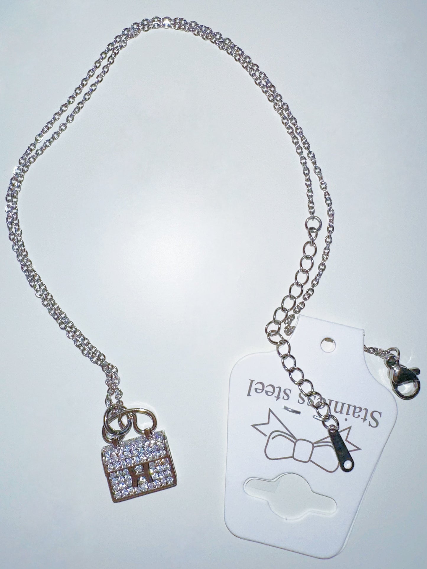 Sparkling Lock Pendant Necklace – Silver Plated