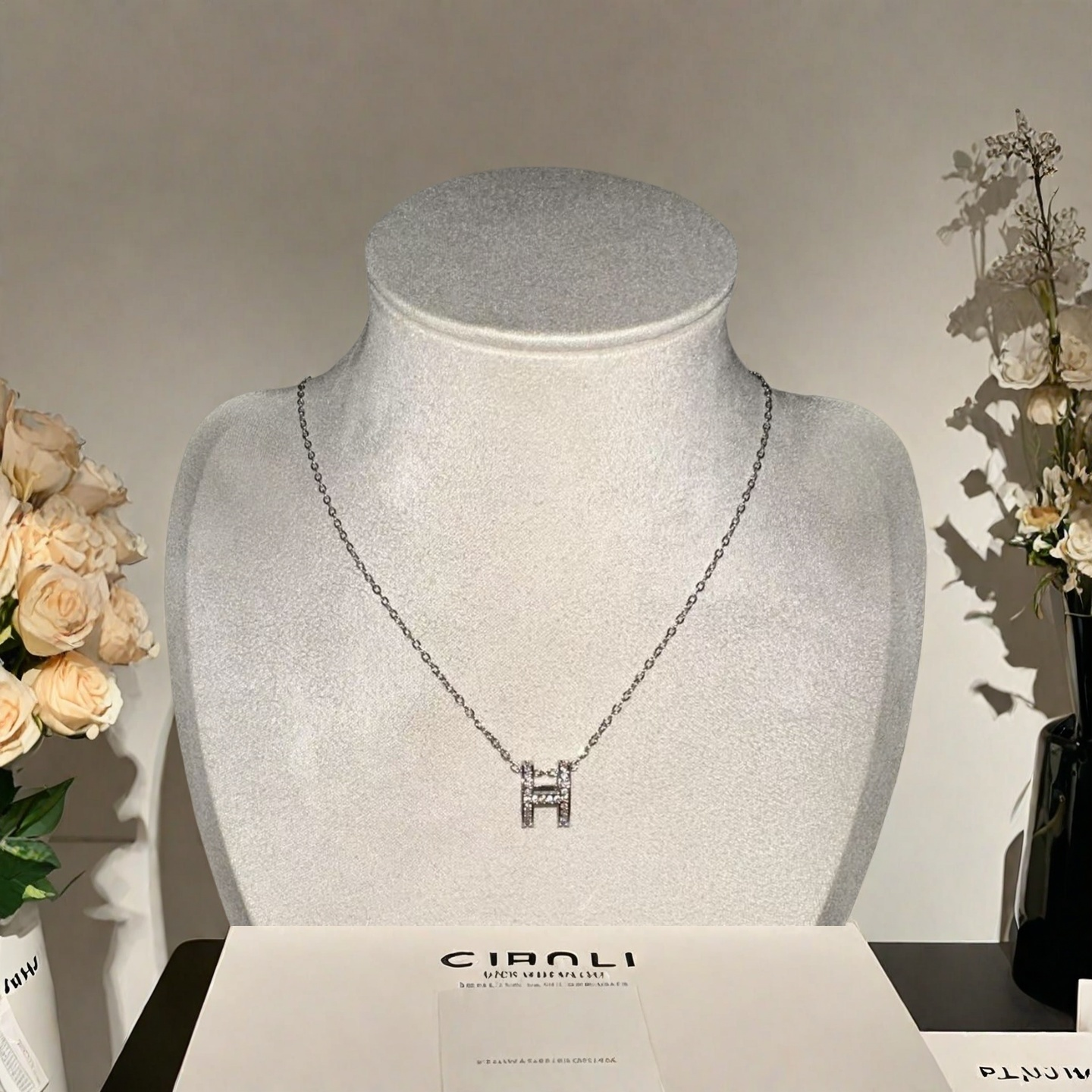 Initial “H” Pendant Necklace – PopFashion